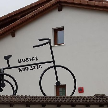 Hostal Ameztia Doneztebe ภายนอก รูปภาพ