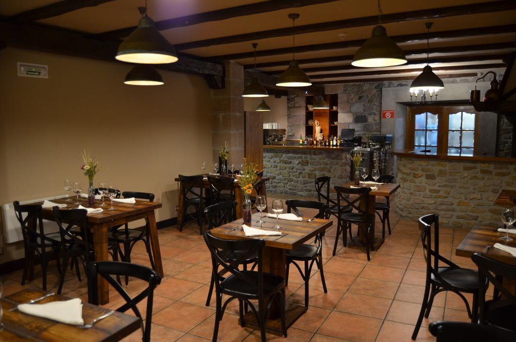 Hostal Ameztia Doneztebe ภายนอก รูปภาพ