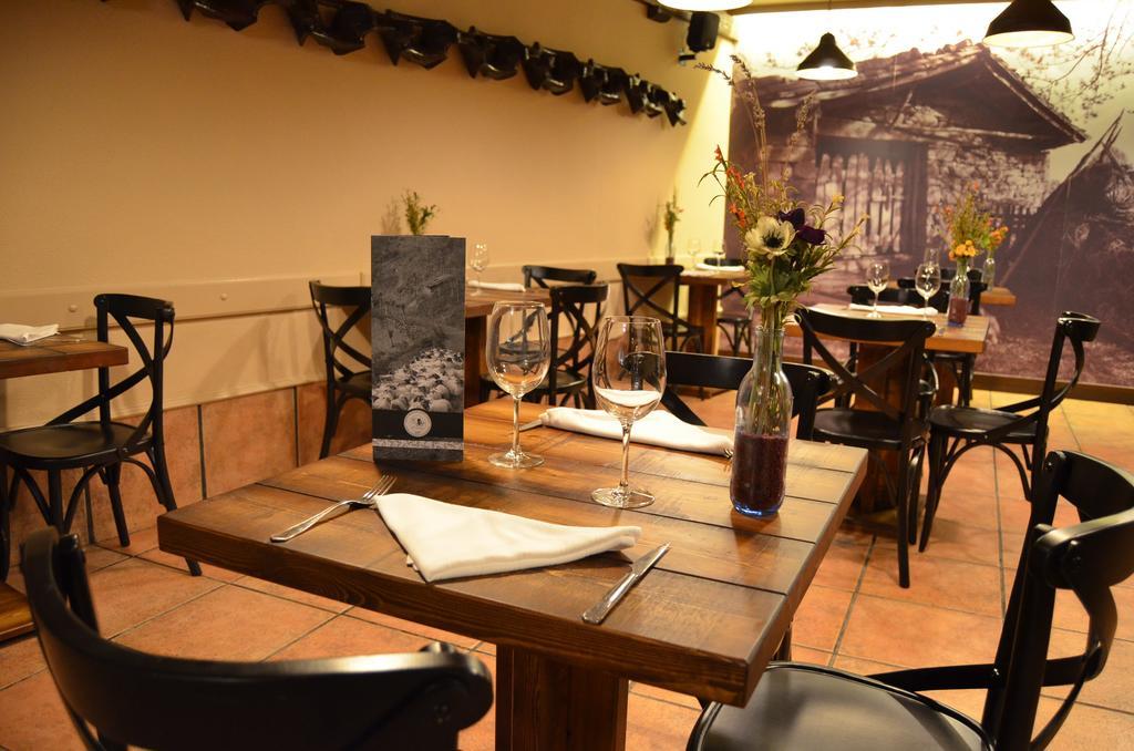 Hostal Ameztia Doneztebe ภายนอก รูปภาพ