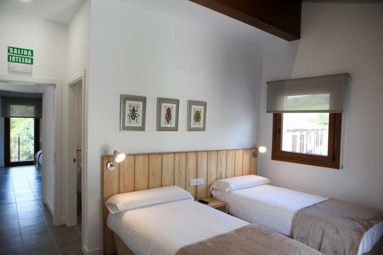 Hostal Ameztia Doneztebe ภายนอก รูปภาพ